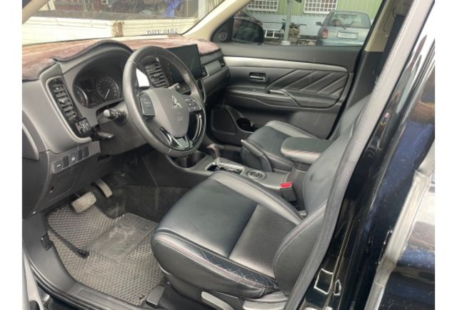 Mitsubishi OUTLANDER  第7張相片