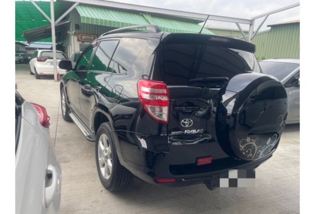 Toyota RAV4  第13張相片