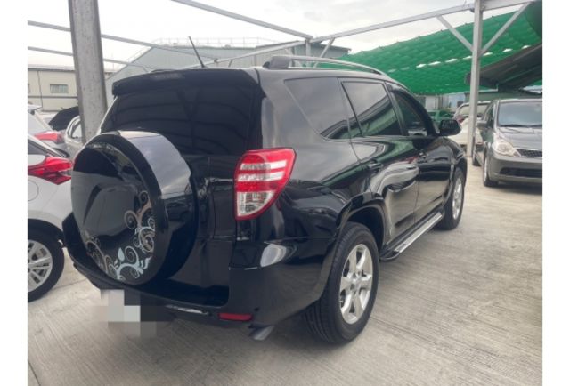 Toyota RAV4  第14張相片