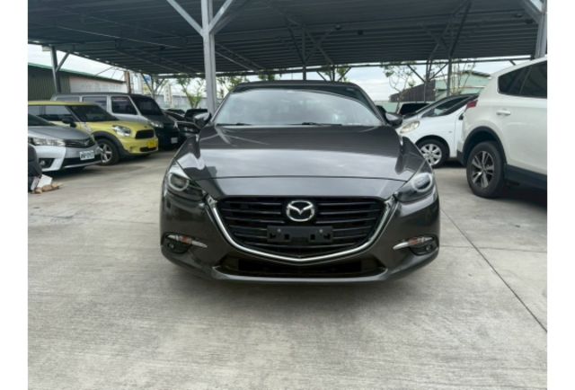 Mazda MAZDA3  第2張相片