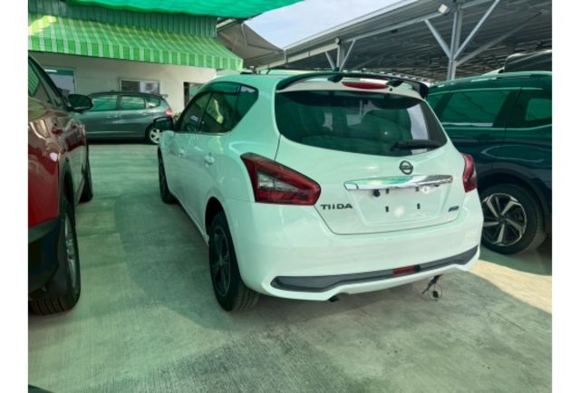 Nissan TIIDA  第5張相片