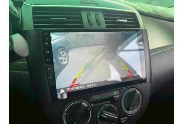 Nissan TIIDA  第9張相片