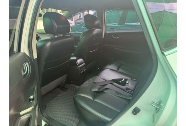 Nissan TIIDA  第10張相片