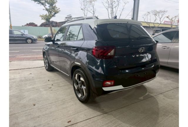 Hyundai VENUE  第2張相片