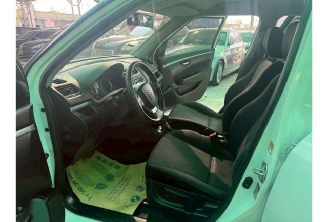 Suzuki SWIFT  第4張相片