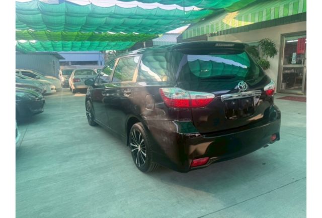 Toyota WISH  第2張相片