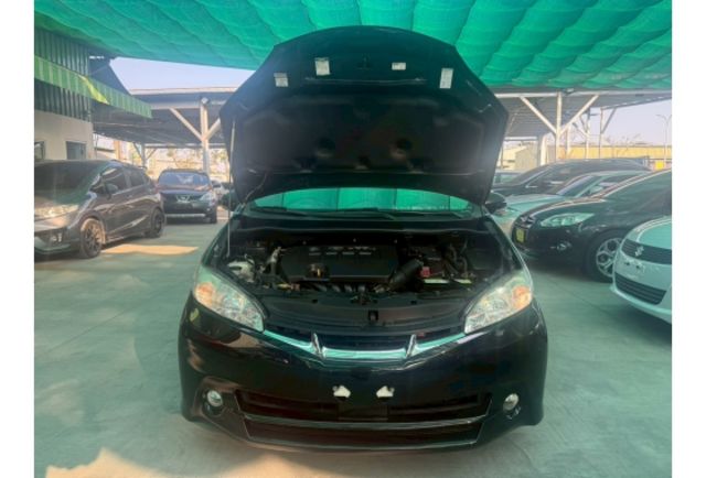 Toyota WISH  第4張相片