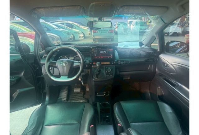 Toyota WISH  第10張相片