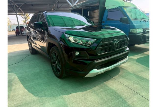 Toyota RAV4  第1張相片