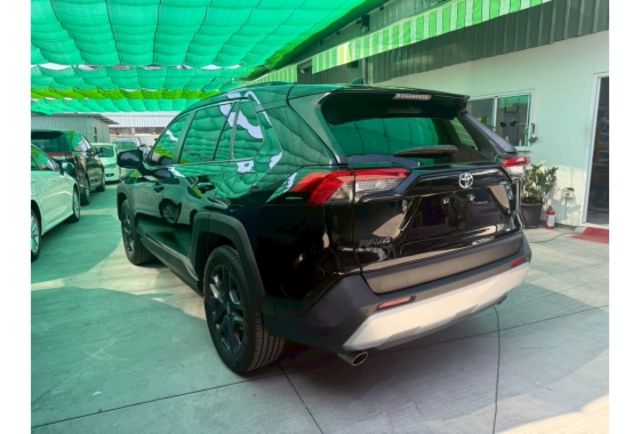 Toyota RAV4  第2張相片