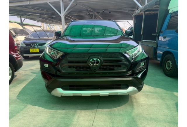 Toyota RAV4  第3張相片