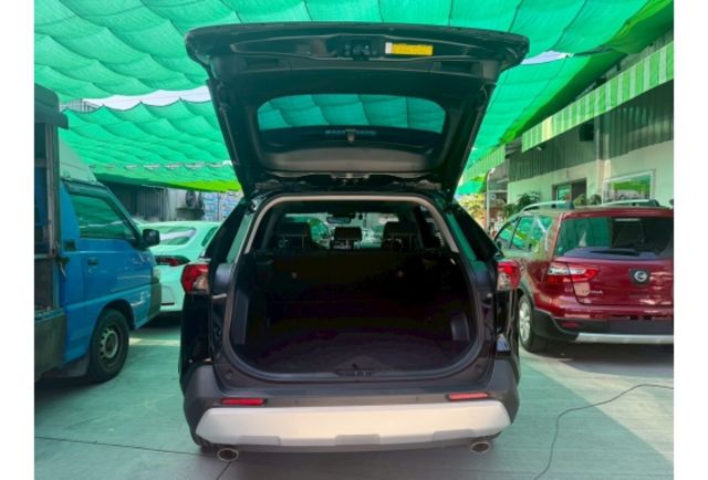 Toyota RAV4  第6張相片