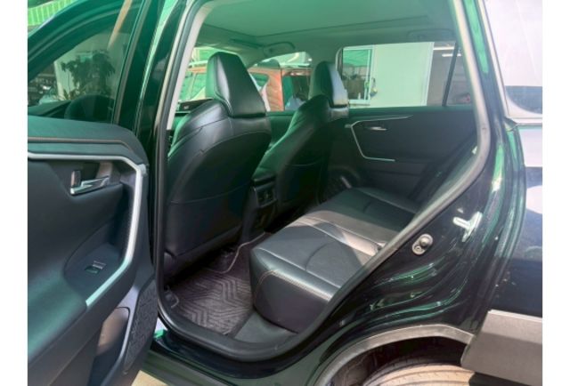 Toyota RAV4  第11張相片