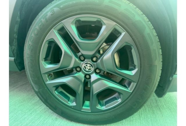 Toyota RAV4  第14張相片