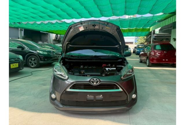 Toyota SIENTA  第5張相片