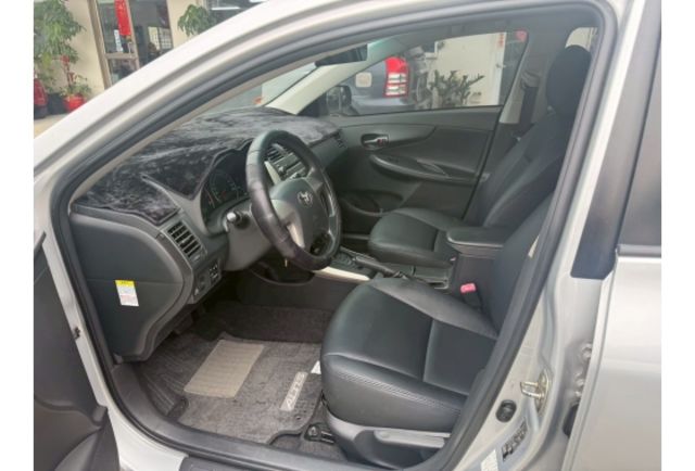 Toyota ALTIS  第5張相片