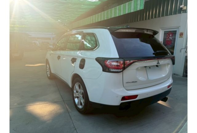 Mitsubishi OUTLANDER  第2張相片