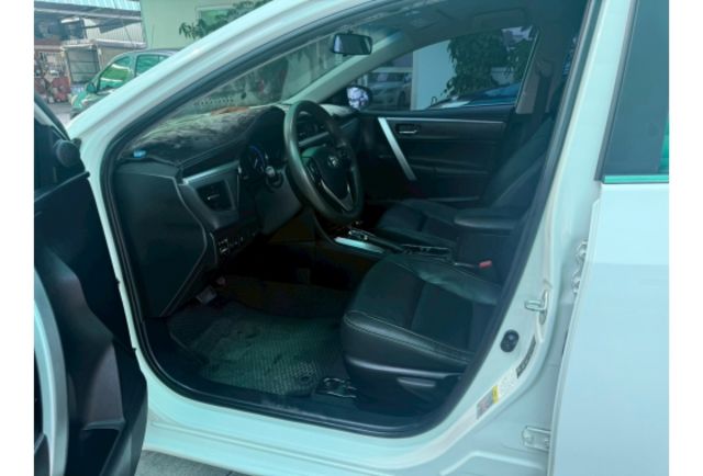 Toyota ALTIS  第7張相片