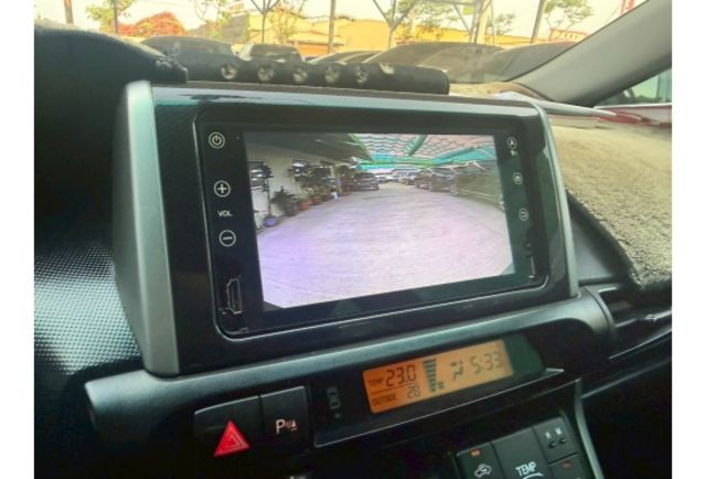 Toyota WISH  第8張相片