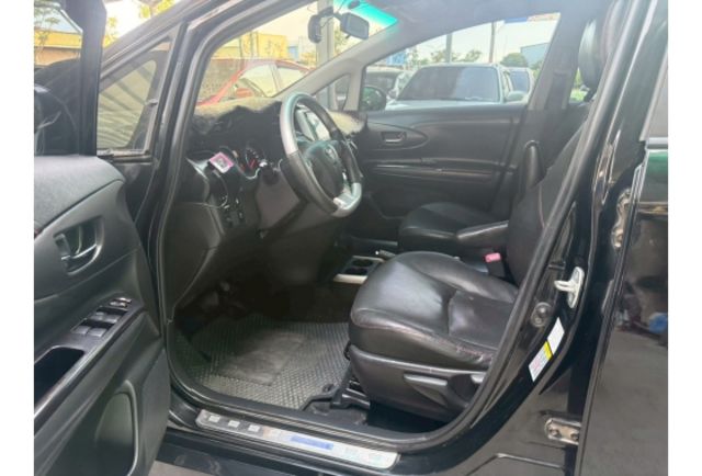 Toyota WISH  第9張相片