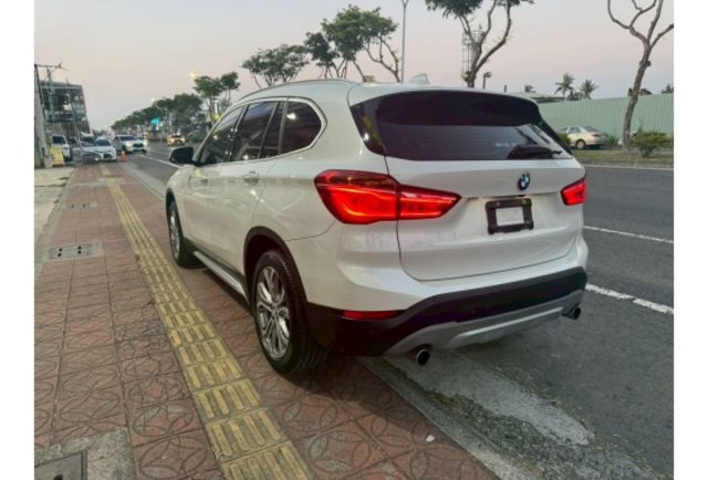 BMW X1  第2張相片
