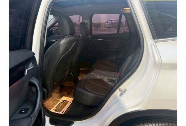 BMW X1  第9張相片