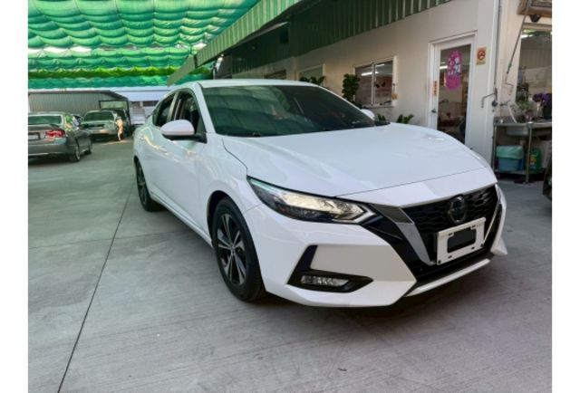 Nissan ALL NEW SENTRA  第1張相片
