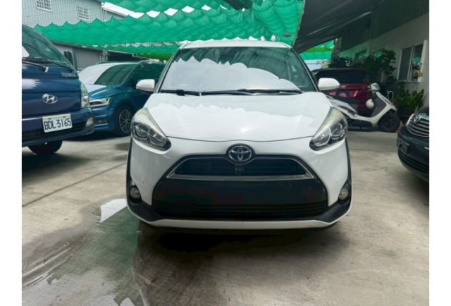 Toyota SIENTA  第3張相片