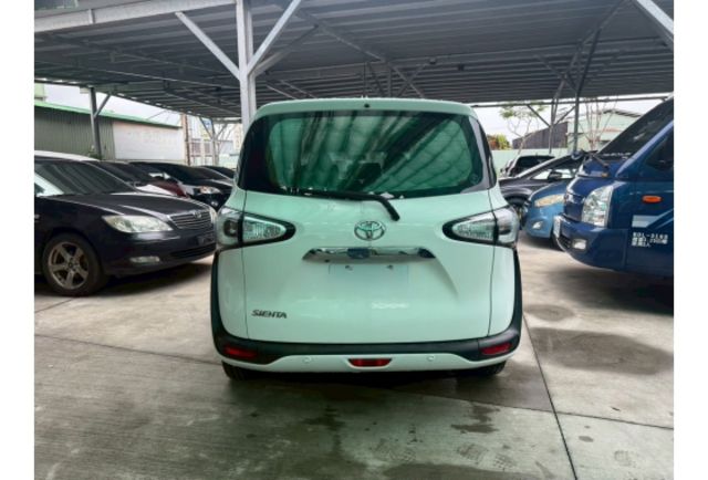 Toyota SIENTA  第4張相片