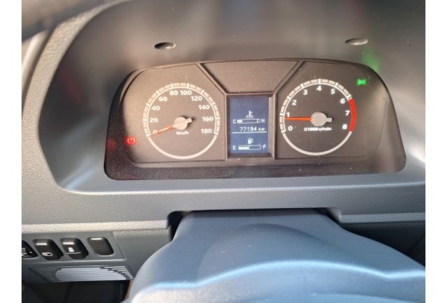 8人座客貨廂型車.原板件.原漆.里程保證  第8張相片