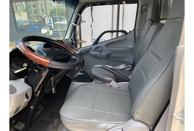 HINO 300  第6張相片