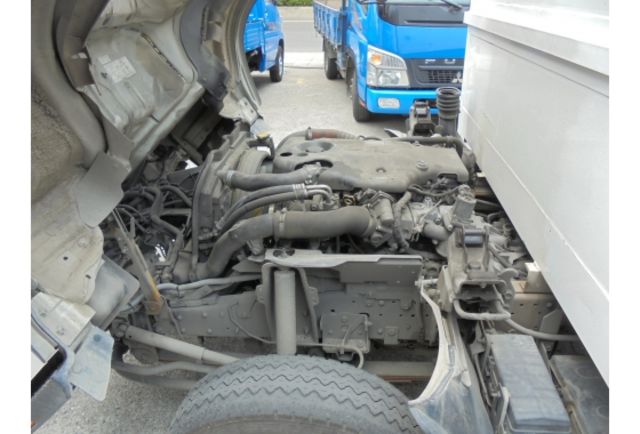 ISUZU 一路發  第5張相片