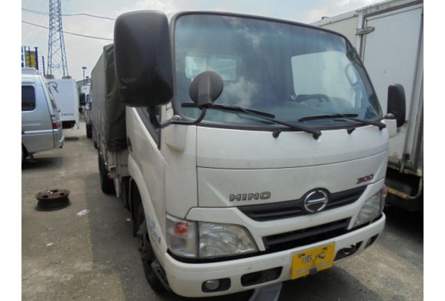 HINO 300  第2張相片