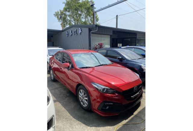 Mazda MAZDA3  第4張相片