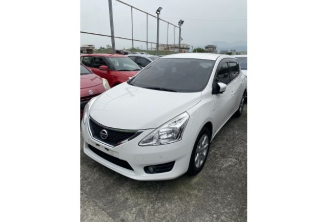 Nissan TIIDA  第2張相片
