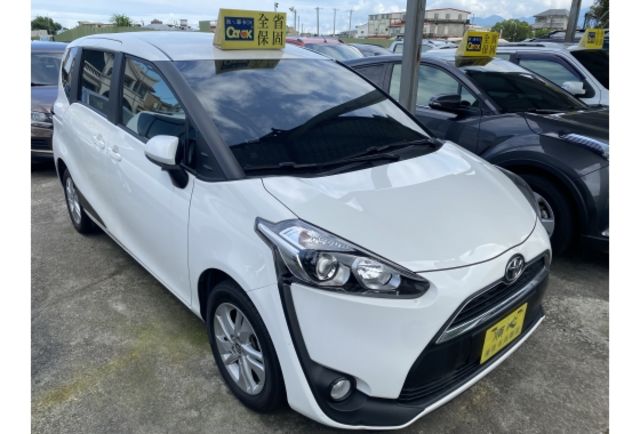 Toyota SIENTA  第1張相片