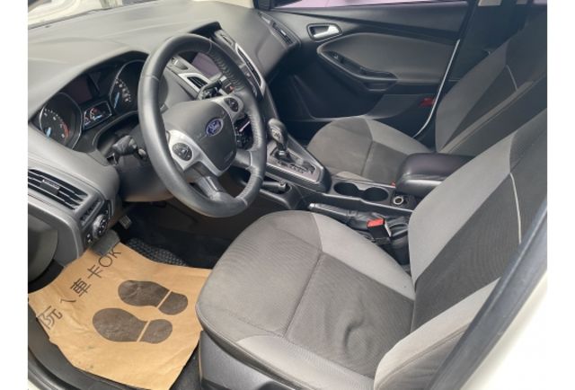 Ford FOCUS  第5張相片