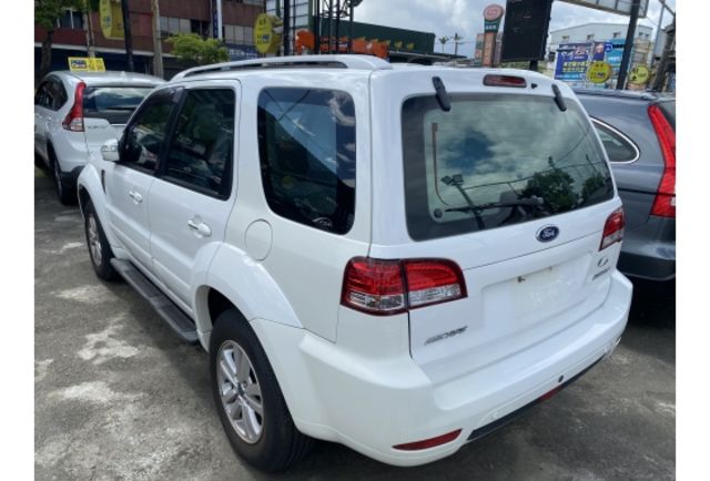 Ford ESCAPE  第2張相片