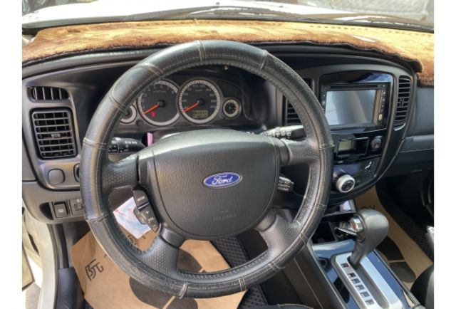 Ford ESCAPE  第6張相片