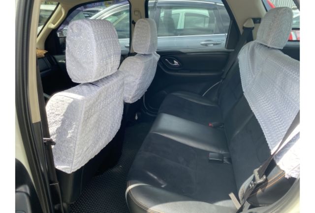 Ford ESCAPE  第7張相片