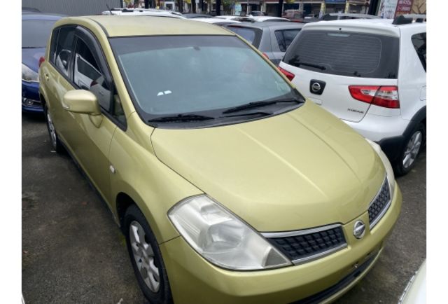 Nissan TIIDA  第1張相片