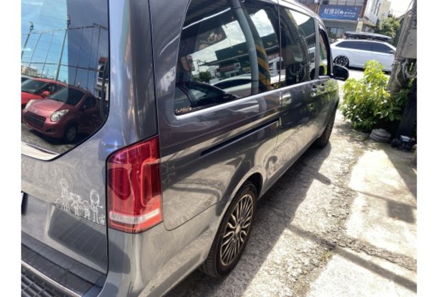 Benz V250d  第4張相片