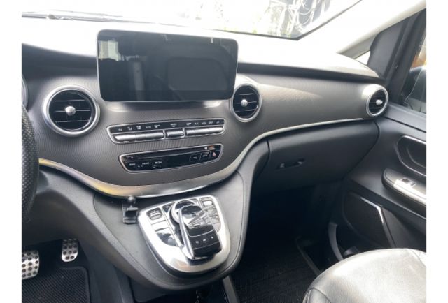Benz V250d  第7張相片