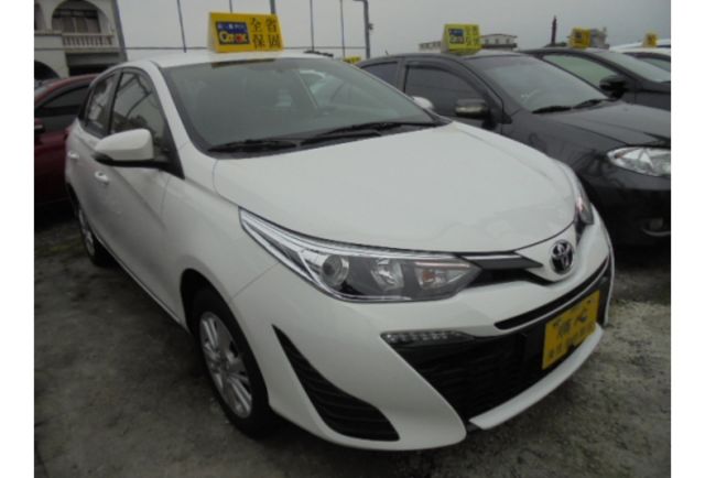 Toyota YARIS  第1張相片