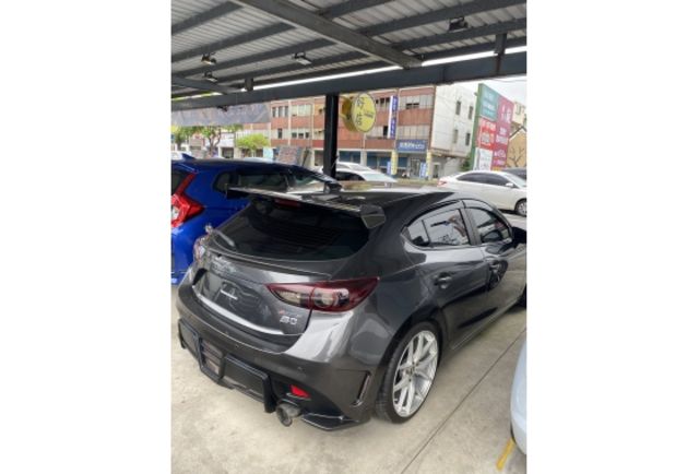 Mazda MAZDA3  第4張相片