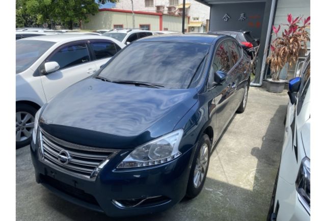 Nissan SENTRA  第2張相片