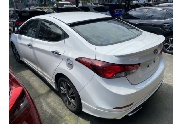 Hyundai ELANTRA  第3張相片