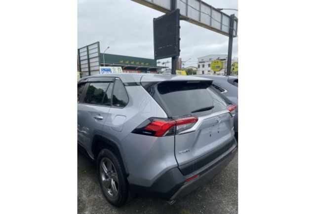 Toyota RAV4  第3張相片