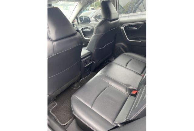 Toyota RAV4  第7張相片