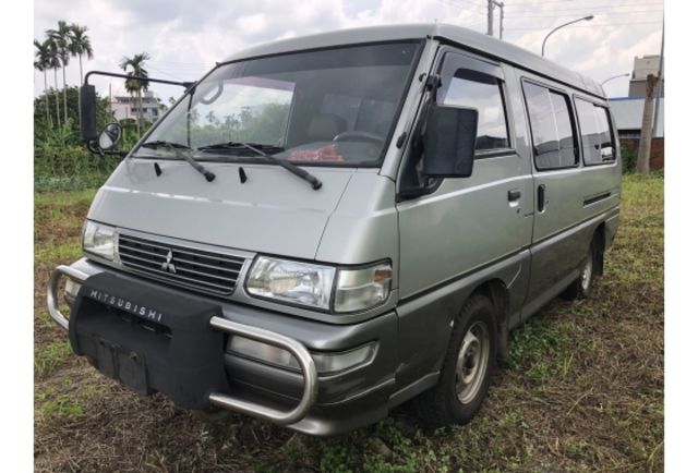 Delica mitsubishi грузовик